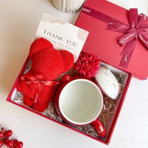 Màu đỏ nổi bật, hút tài lộc
