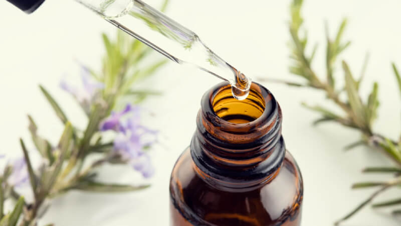 cách làm tinh dầu hương thảo tại nhà