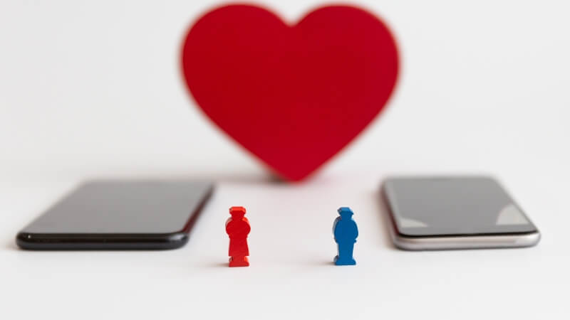 Tín hiệu con gái thích bạn qua tin nhắn