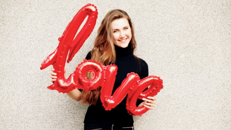 Những dấu hiệu con gái thích bạn