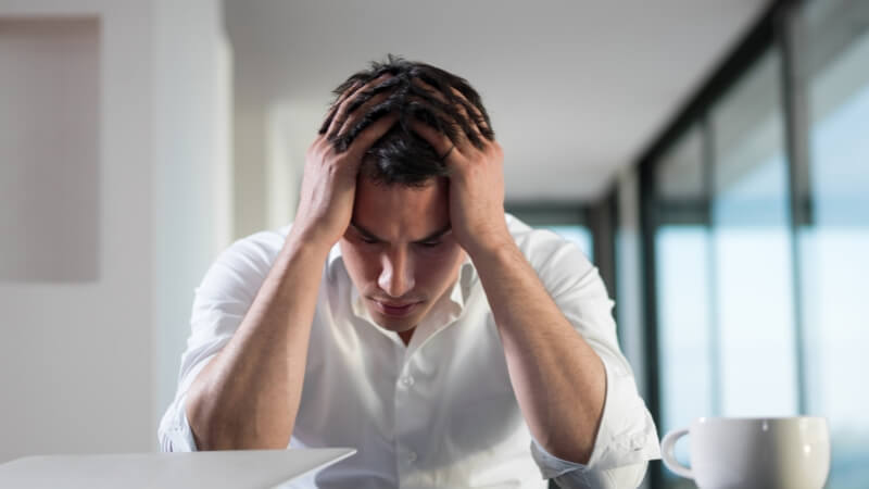 khi bạn trai buồn nên làm gì