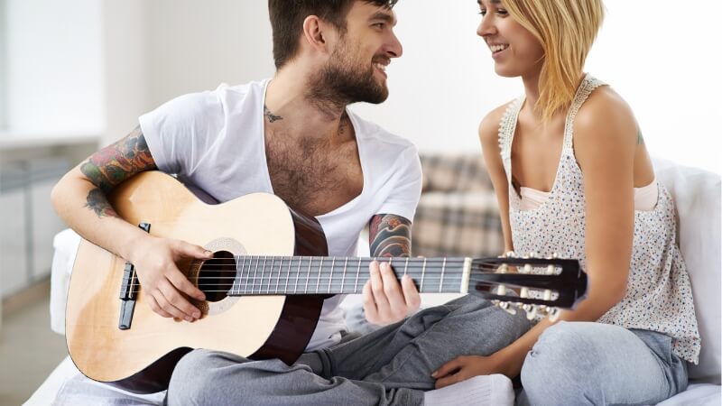 Dấu hiệu nàng thích bạn nhưng không nói