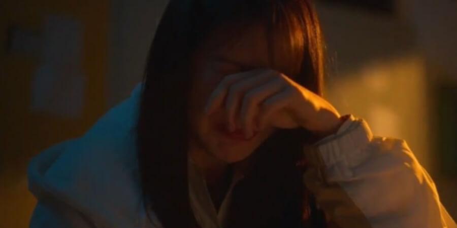 cảm giác của con trai khi con gái khóc