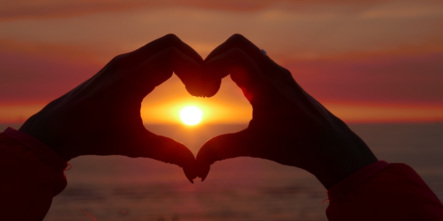 nữ thiên bình hợp với cung nào