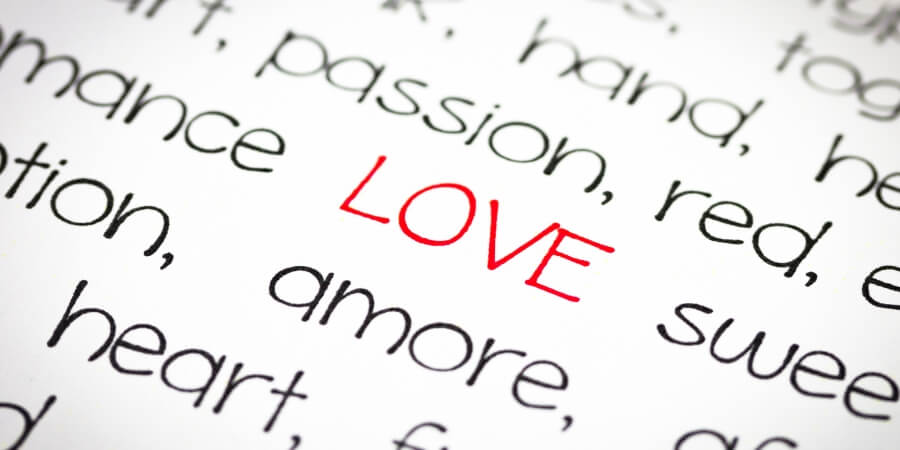 khi con trai vuốt tóc bạn