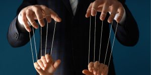 những dấu hiệu bạn bị lợi dụng trong tình yêu