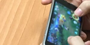 bạn trai mê game thì phải làm sao