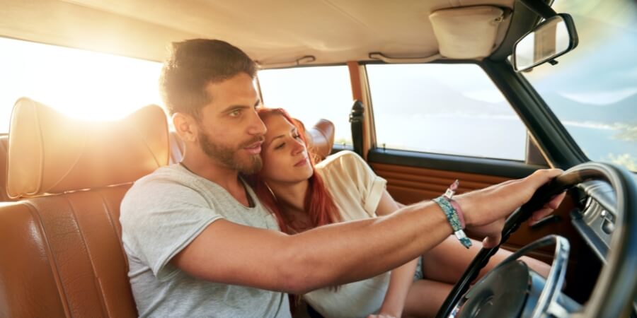 có nên đi chơi xa với bạn trai mới quen​