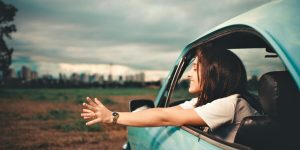 có nên đi chơi xa với bạn trai mới quen​