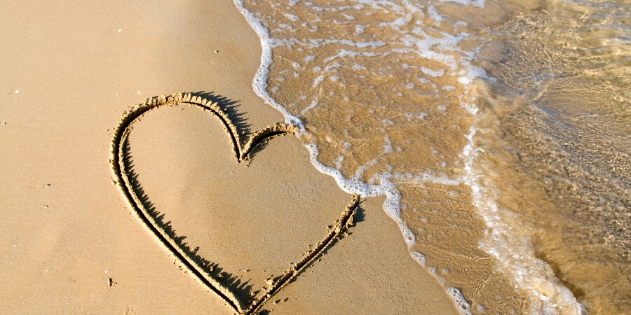 có nên kiểm soát bạn gái​