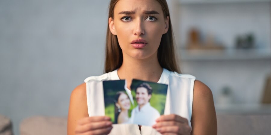 có nên nhắc đến người yêu cũ của bạn trai