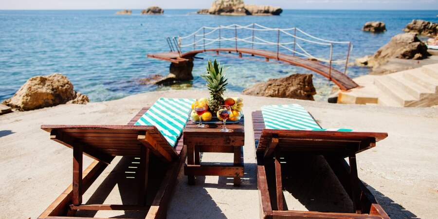 có nên tặng giày cho bạn trai không