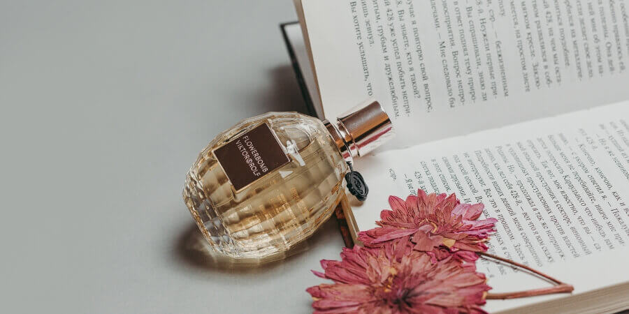 có nên tặng nước hoa cho bạn gái​