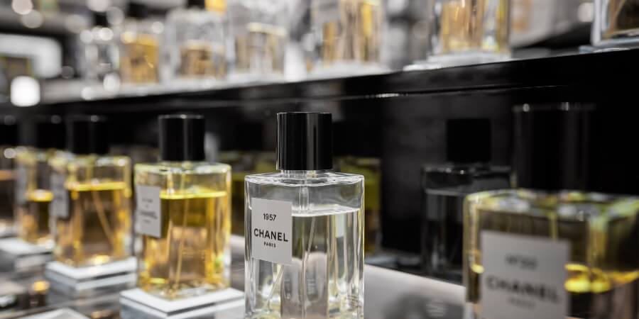 có nên tặng nước hoa cho bạn trai​