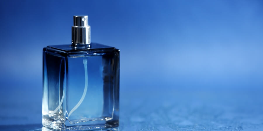 có nên tặng quà cho bạn trai