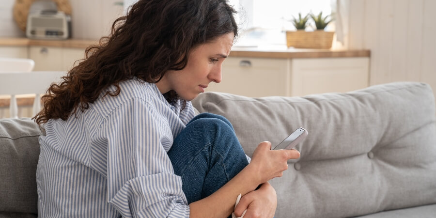 có nên tha thứ cho bạn trai phản bội​